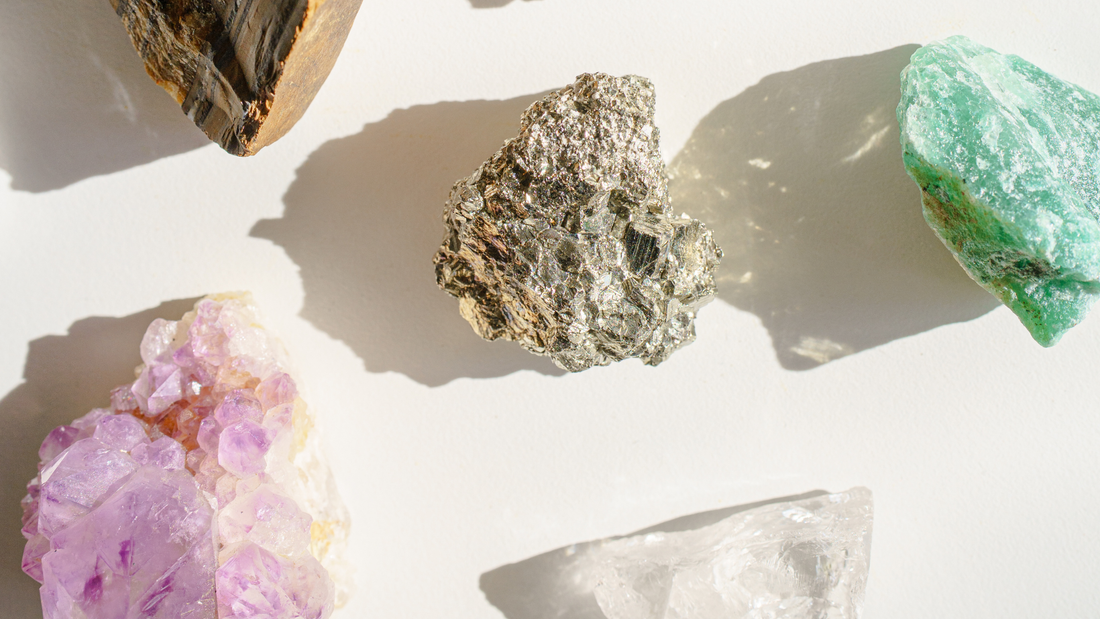 The Beginner's Complete Guide to Crystals